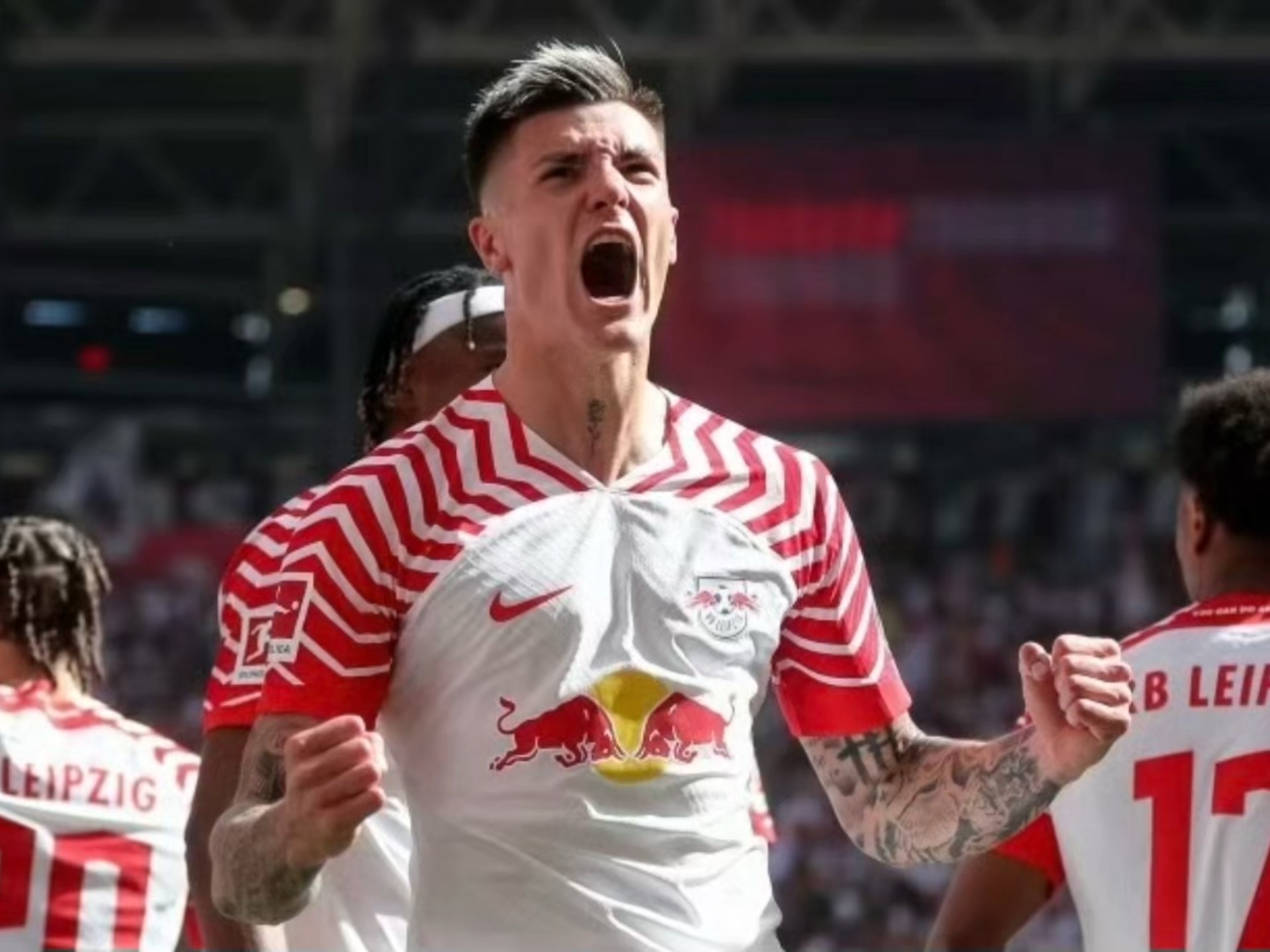 包含RB莱比锡备战关键对决，瞄准胜利目标的词条