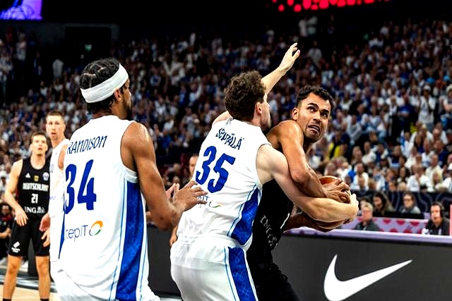 关于欧锦赛半决赛引发全球篮球热情的信息 关于欧锦赛半决赛引发全球篮球热情的信息