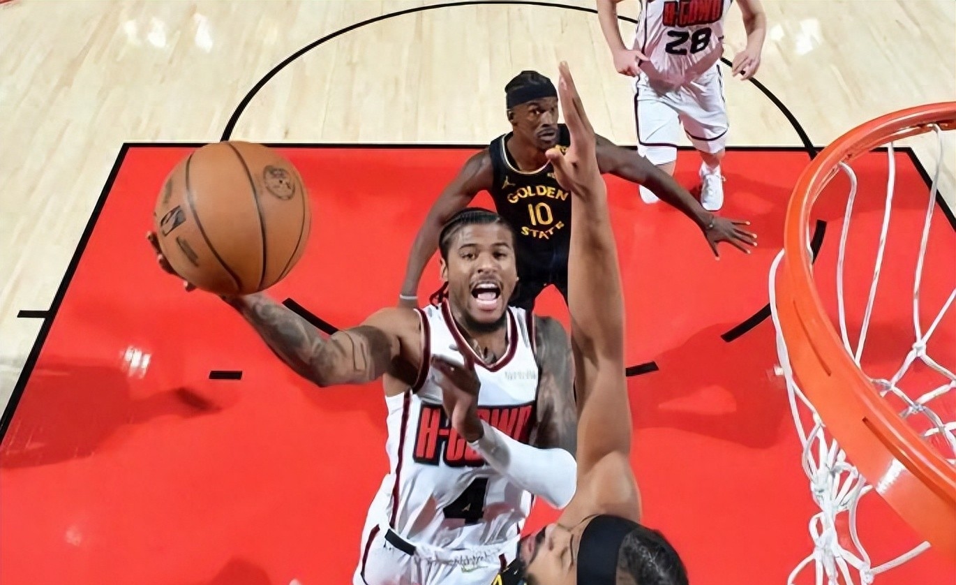 快船不敌勇士遭遇两连败 快船不敌勇士遭遇两连败