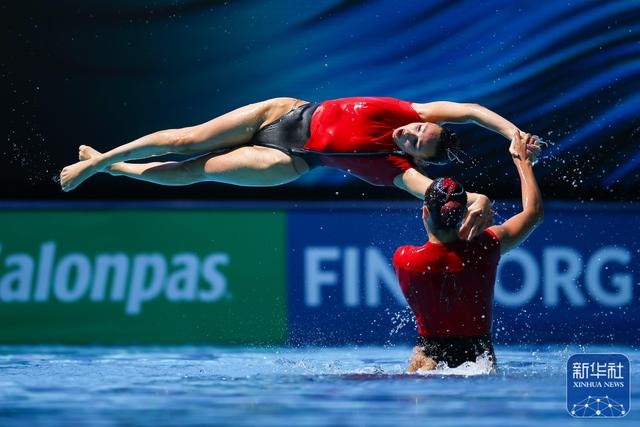 美洲代表团在花样游泳赛中惊艳世界