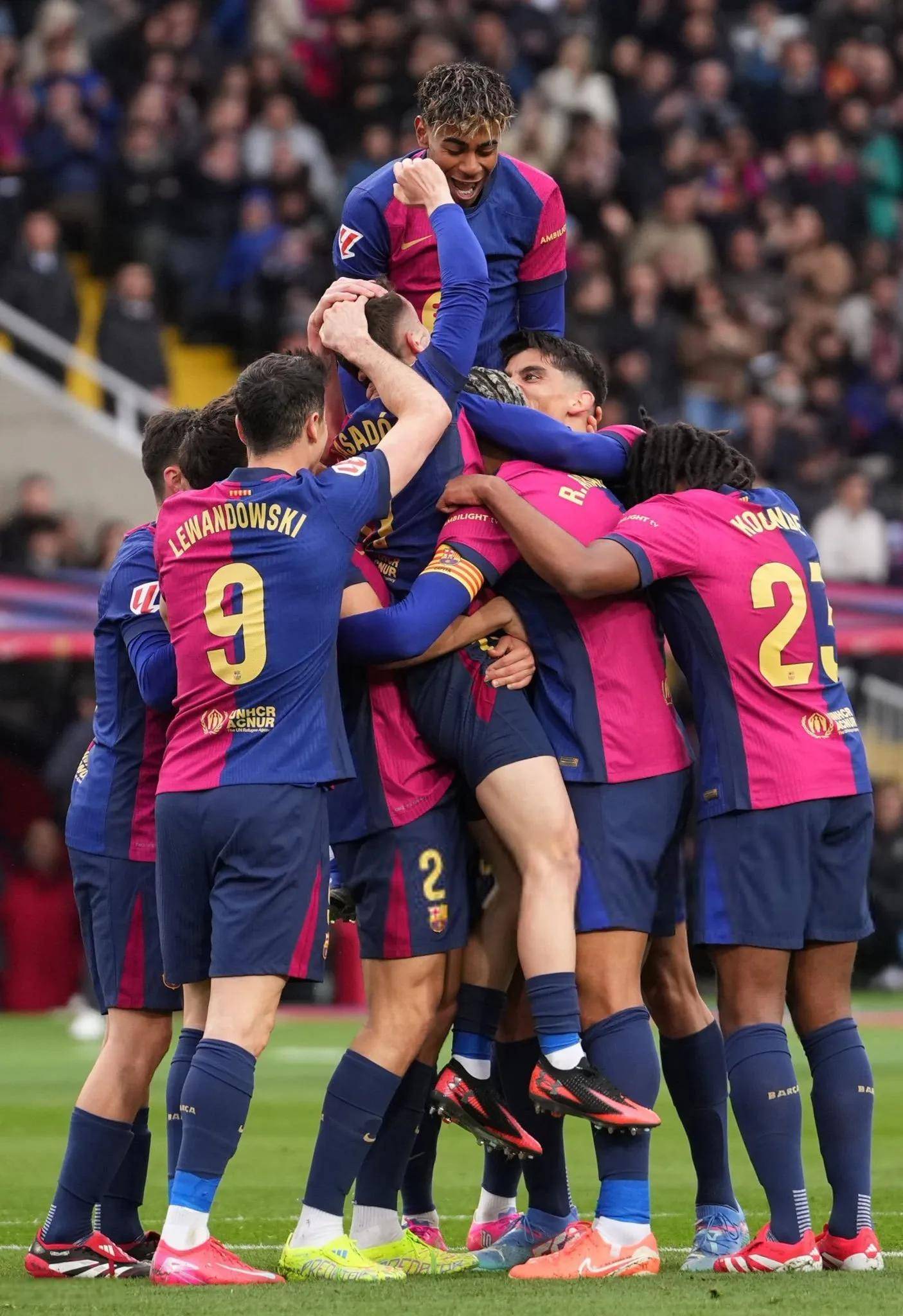 星空体育登录入口-曼联将对决AC米兰，谁将晋级下一轮？