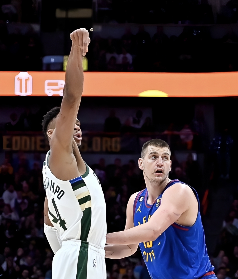 星空体育网站-雄鹿逆袭湖人，保持领先地位